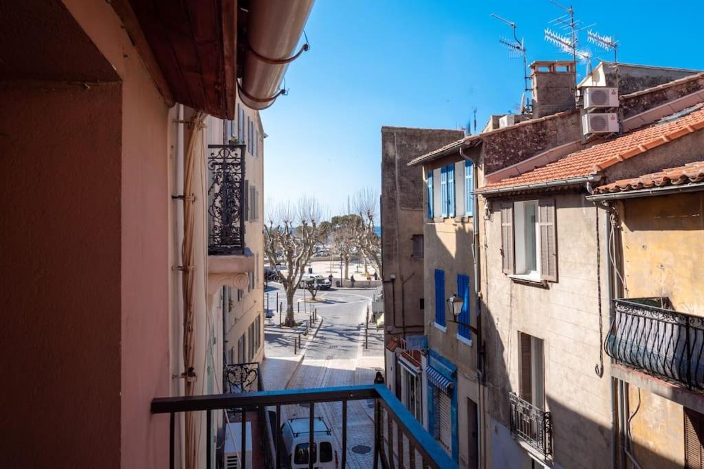 Un Balcon, Au Coeur Du Village كاسيس المظهر الخارجي الصورة