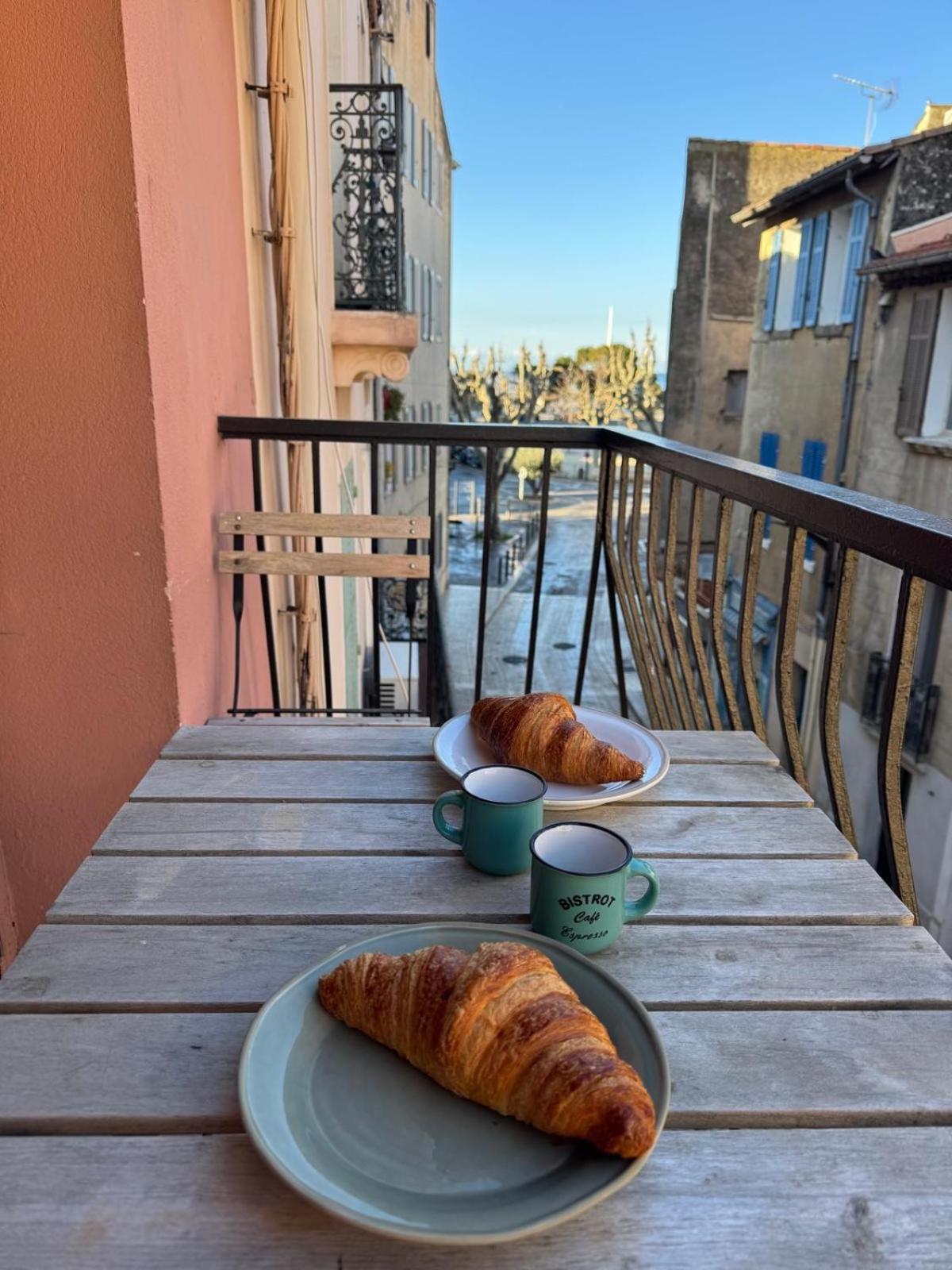 Un Balcon, Au Coeur Du Village كاسيس المظهر الخارجي الصورة